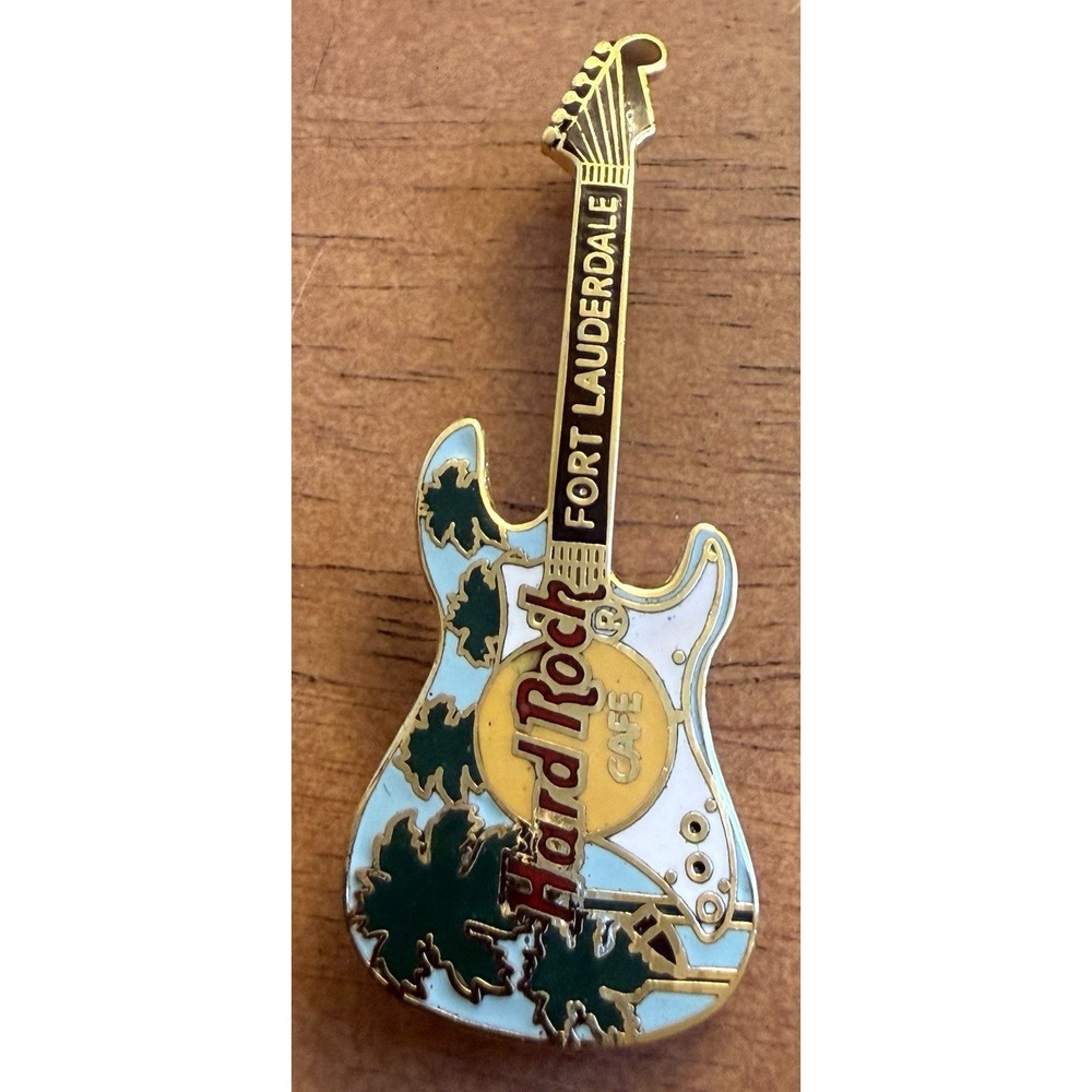 Hard Rock Cafe pin Ft. Lauderdale Fender Guitar w palm trees scene Core